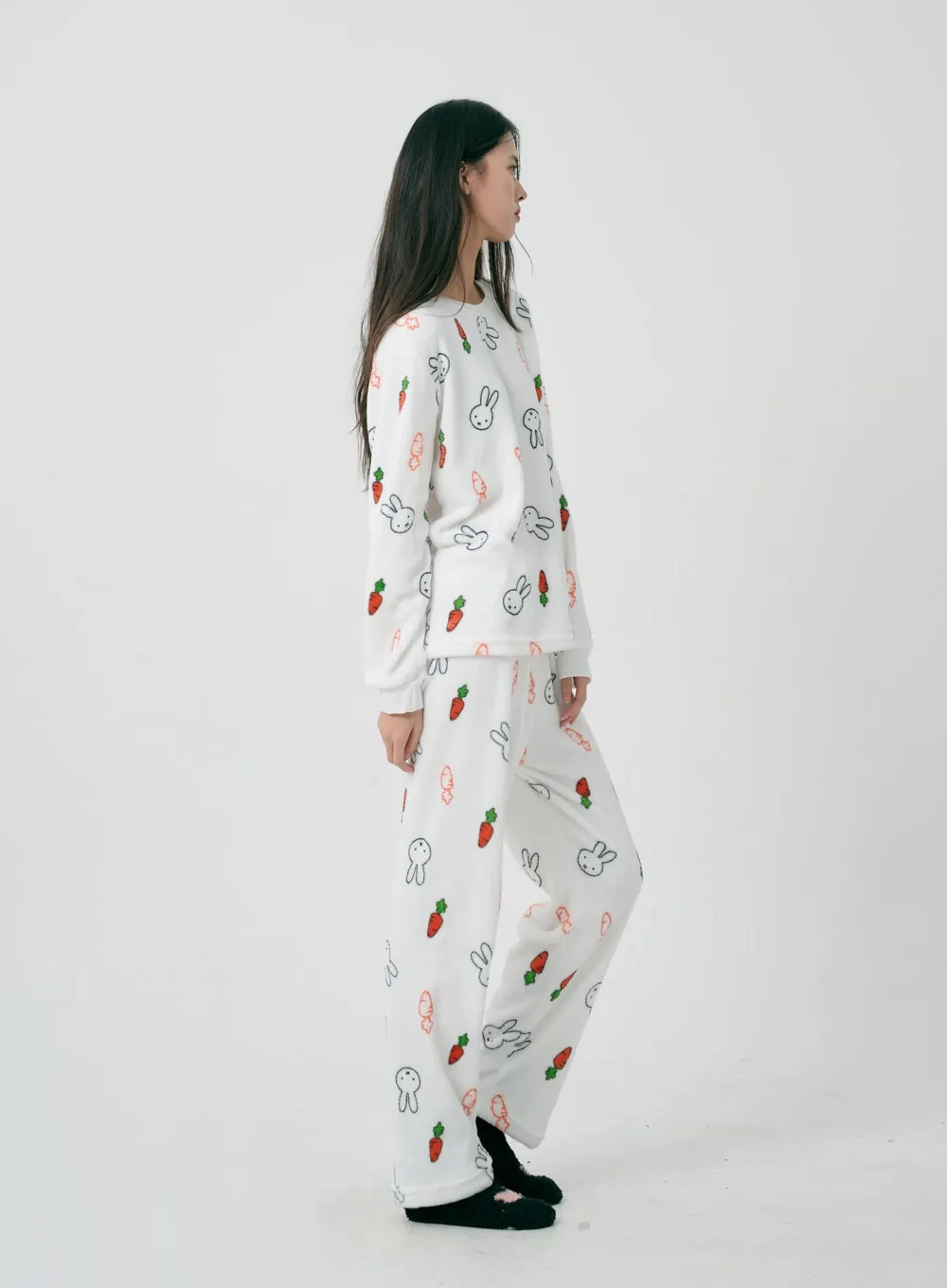 Rabbit And Carrot Pajama Set ID20