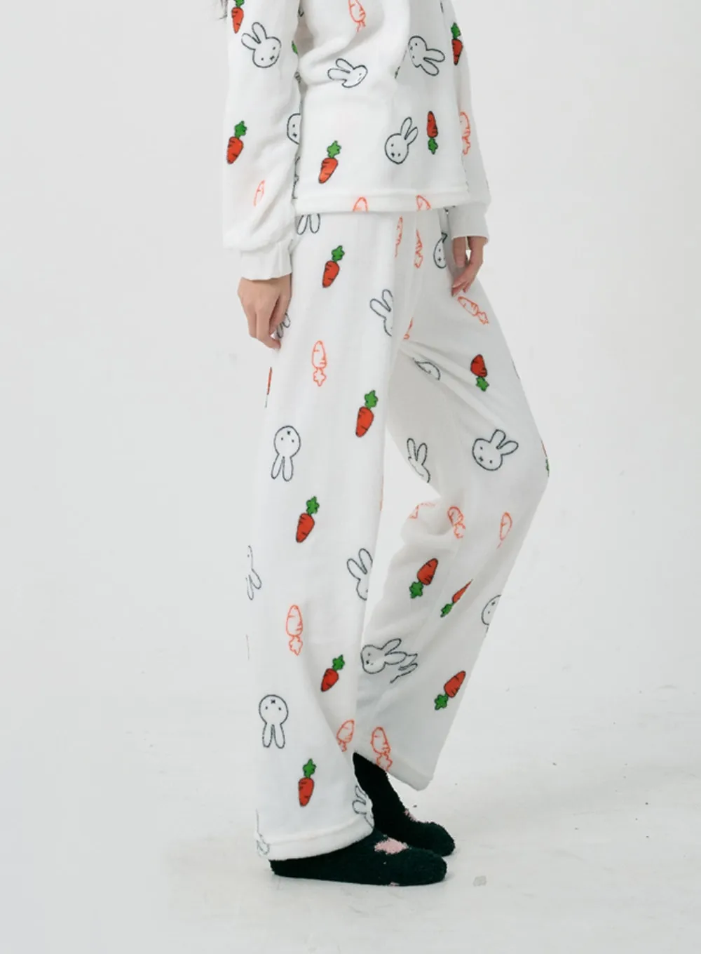 Rabbit And Carrot Pajama Set ID20