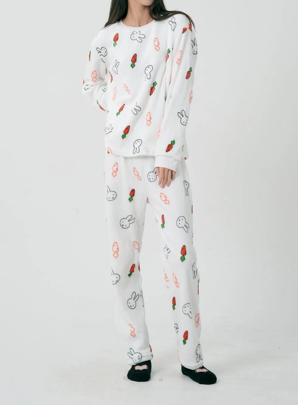 Rabbit And Carrot Pajama Set ID20