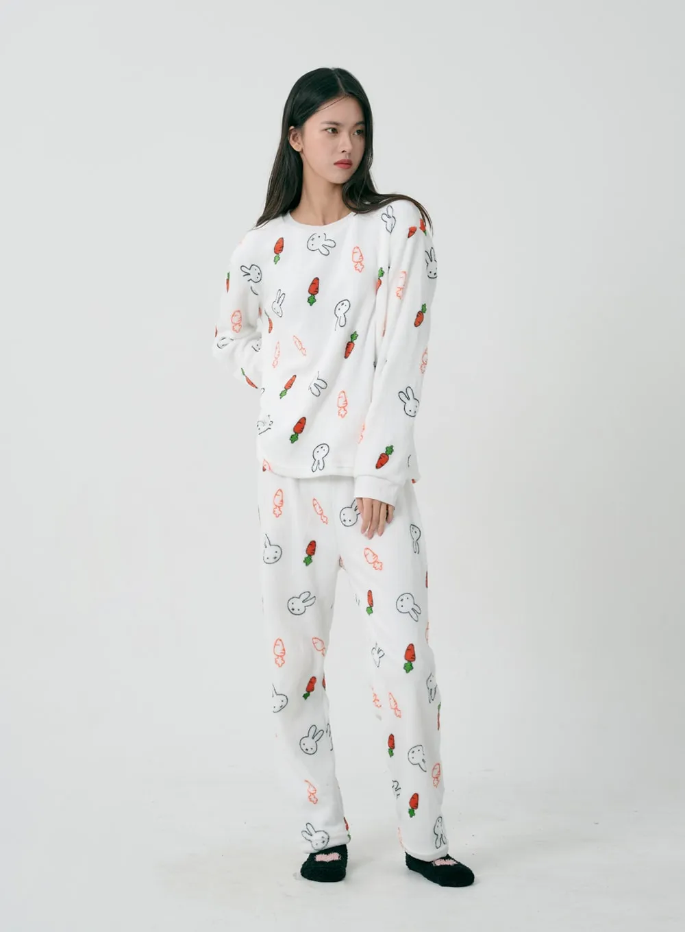 Rabbit And Carrot Pajama Set ID20