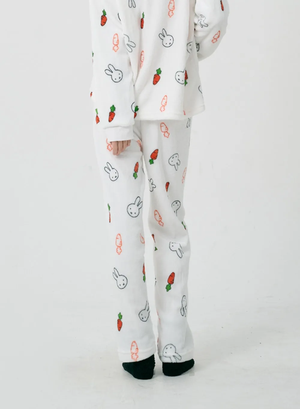 Rabbit And Carrot Pajama Set ID20